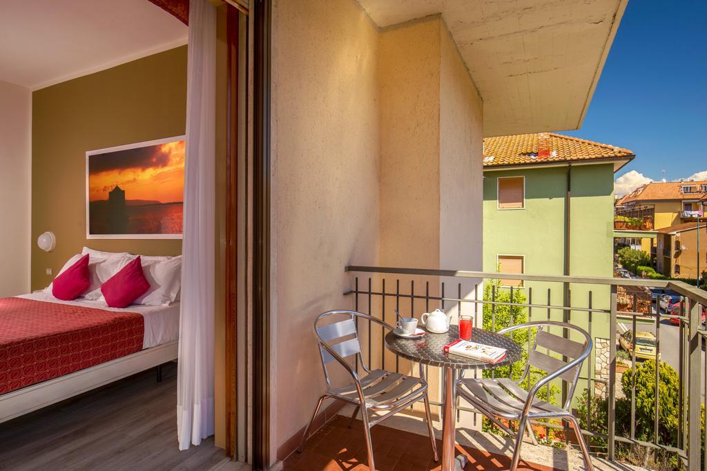 Hotel Corallo アルビニア エクステリア 写真